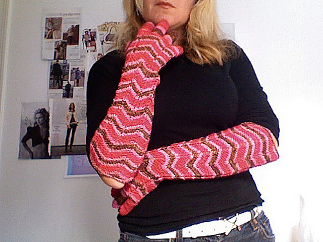 ms. oni opera gloves