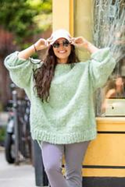 Strike a Pose Pullover
