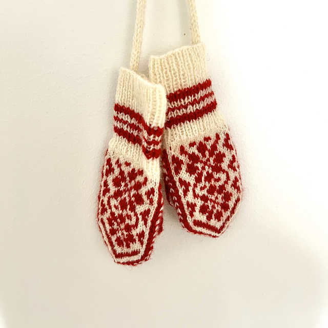 Little Selbu Mittens / Lille Selbuvott