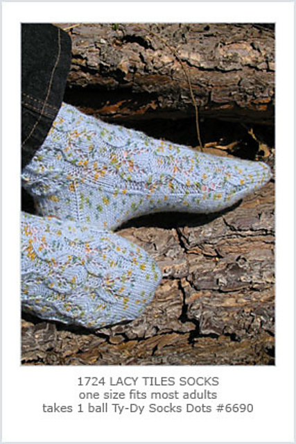 Lacy Tile Socks