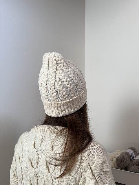 Bloomfield Hat & Scarf