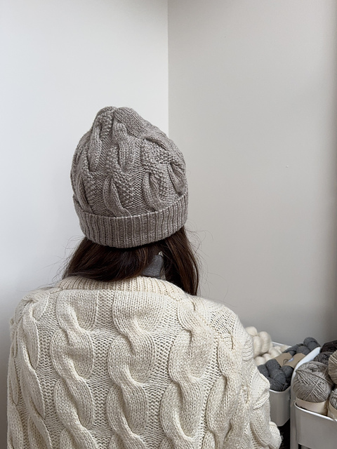 The Knitonomy Pearl Hat