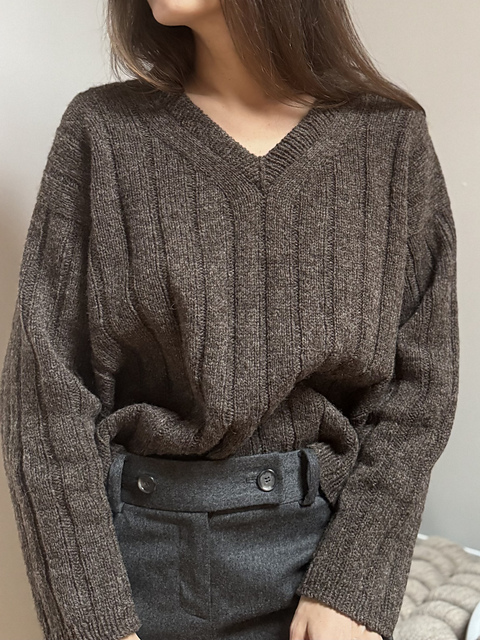 Ravelry: The Knitonomy Boston Vneck pattern by Magdalena Parker