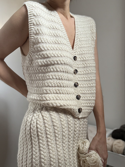 The Bloomfield Vneck Vest