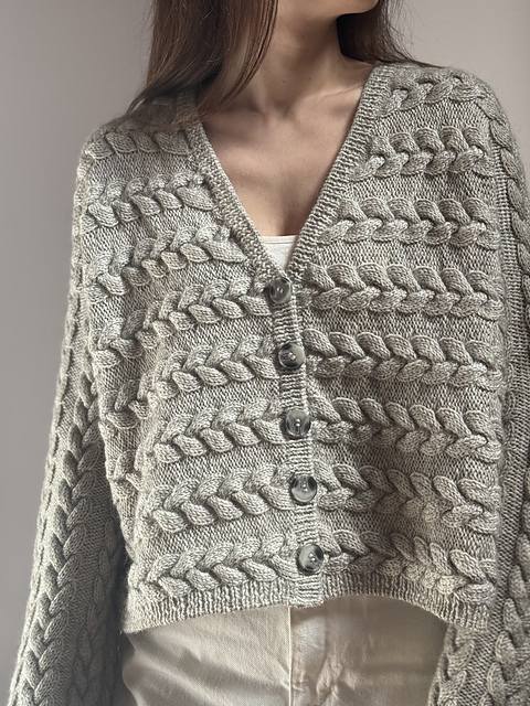 Ravelry: The Fresno Vneck Cardigan pattern by Magdalena Parker