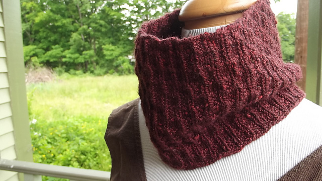 Summer Fields Cowl