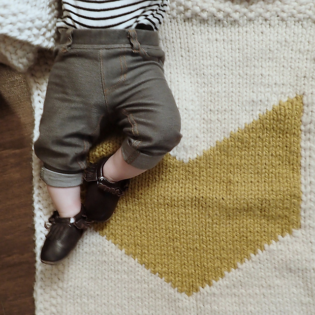 Pip & Pin's Chevron Baby Blanket