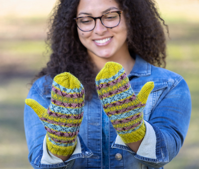 Goldie Mittens