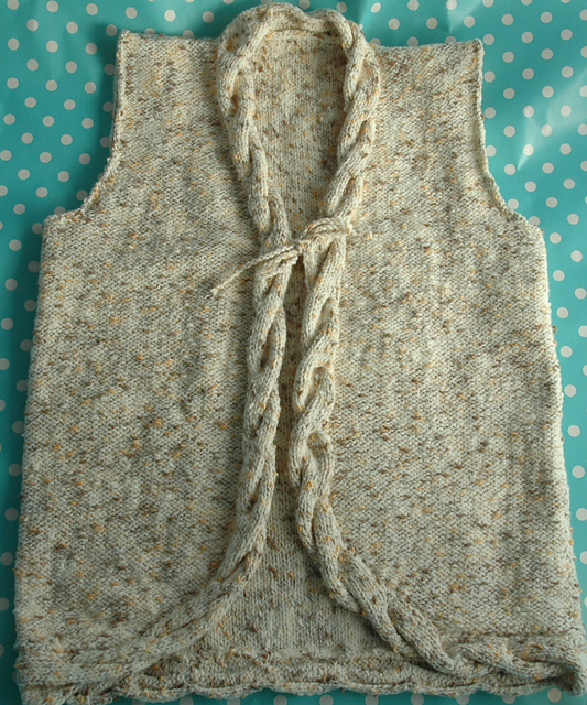 DK - Girls Cable Waistcoat