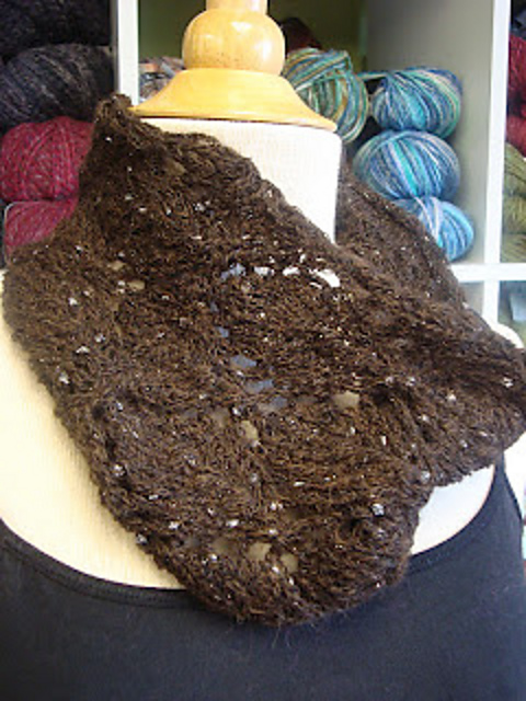 Diamond Leaf Scarf