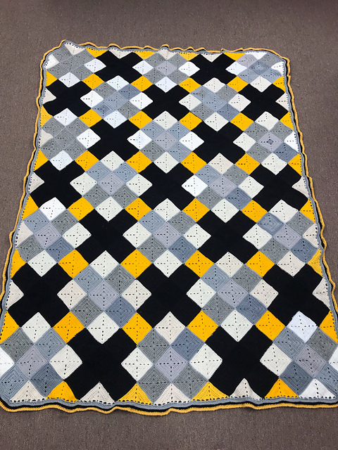 Modern Plaid Throw