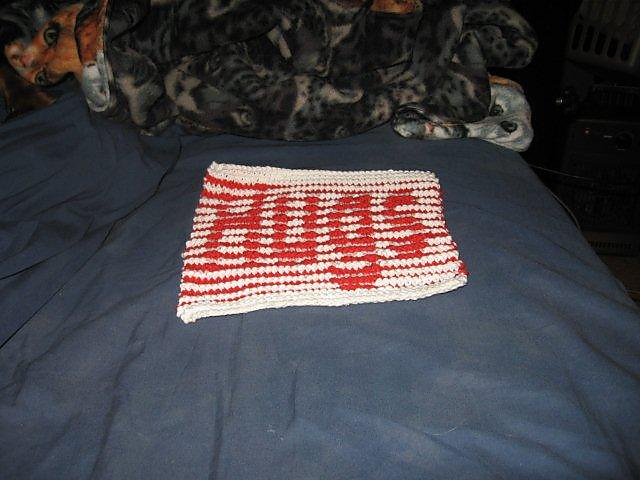 Hugs  Illuison/shadow dishcloth