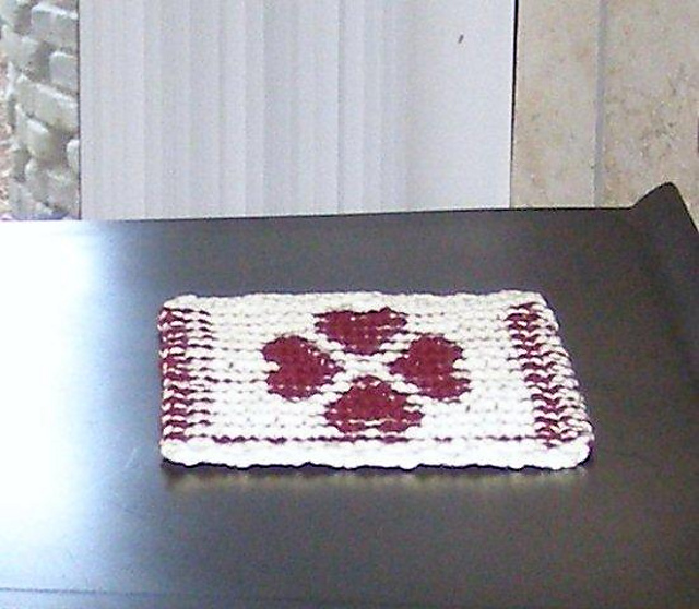 Circle of Love illusion/shadow dish cloth