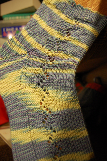 Zig Zag Vine Socks