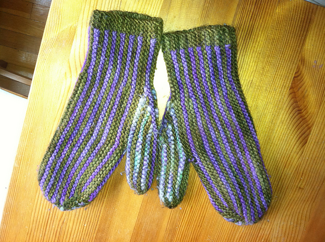 Garter Mitts