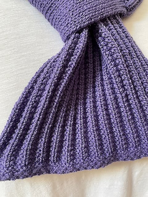 Loop end scarf
