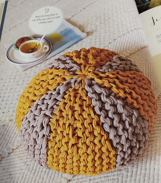 Jersey Pouffe