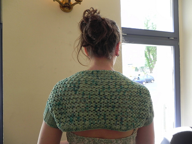 Mermaid shrug