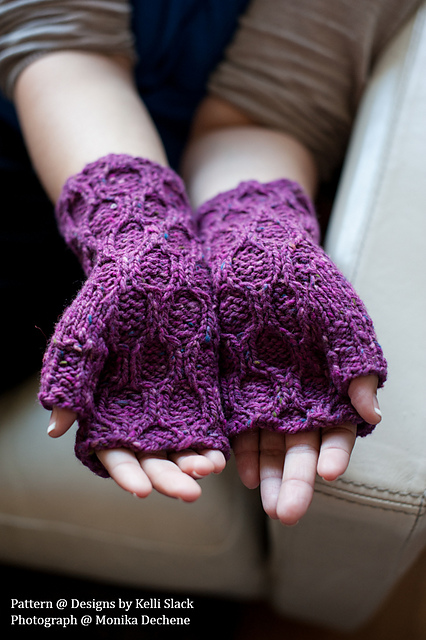 Hexagon Mitts