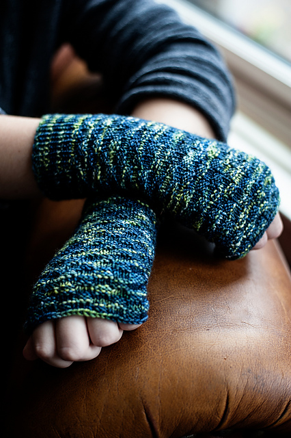 Growler Mitts