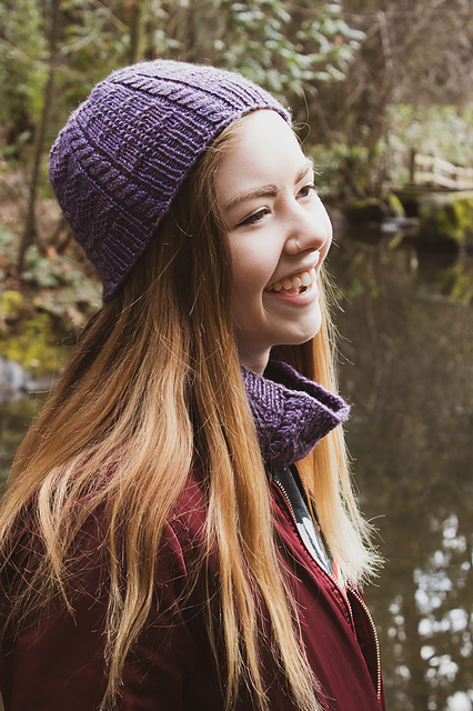 SJI Gansey Hat & Cowl