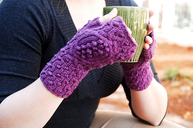 Bobbleberry Mitts