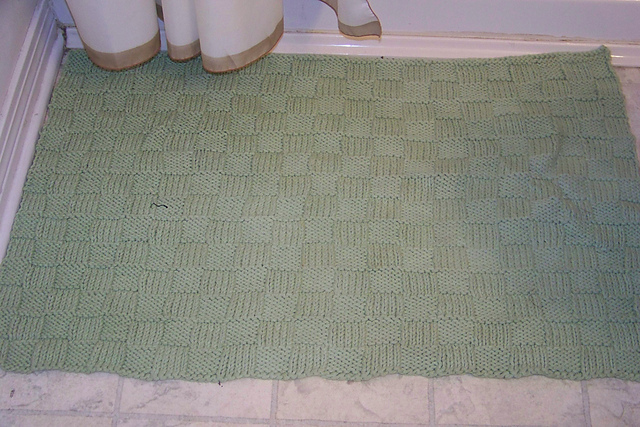 Ravelry: Woven Bath mat pattern by Leah Falana