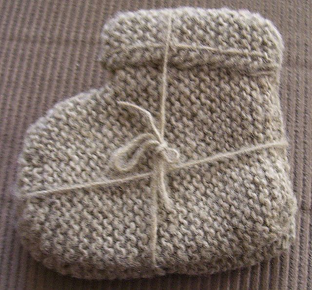 Easy Baby Booties