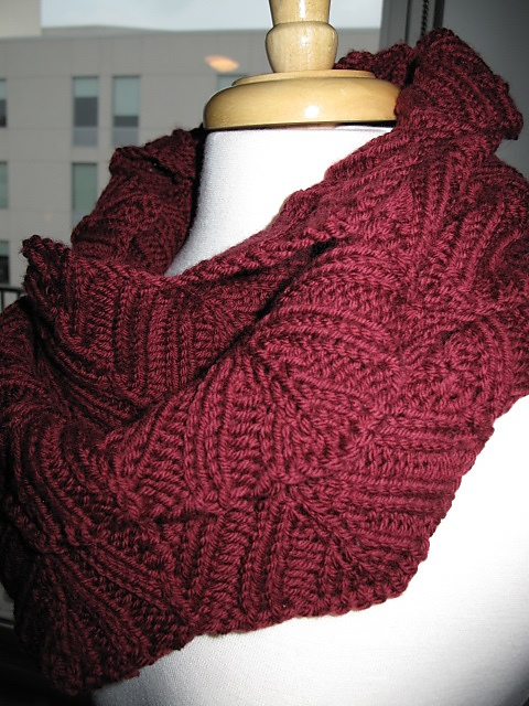 Rickrack Reversible Infinity Cowl