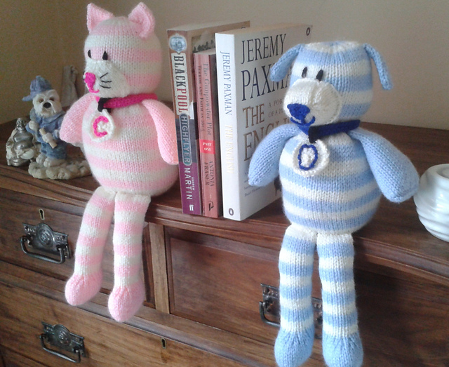 Cat and Dog Book Ends