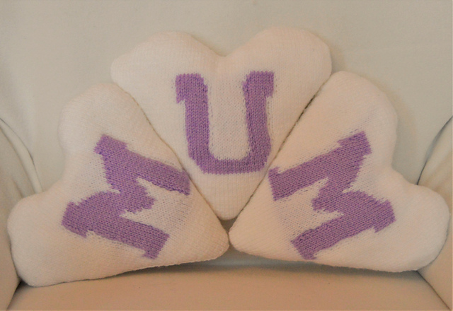 MUM Hearts Cushion