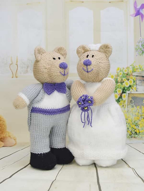 Bearly Wed Bride and Groom