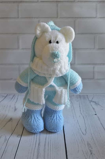 Winter Bear Festive Friends