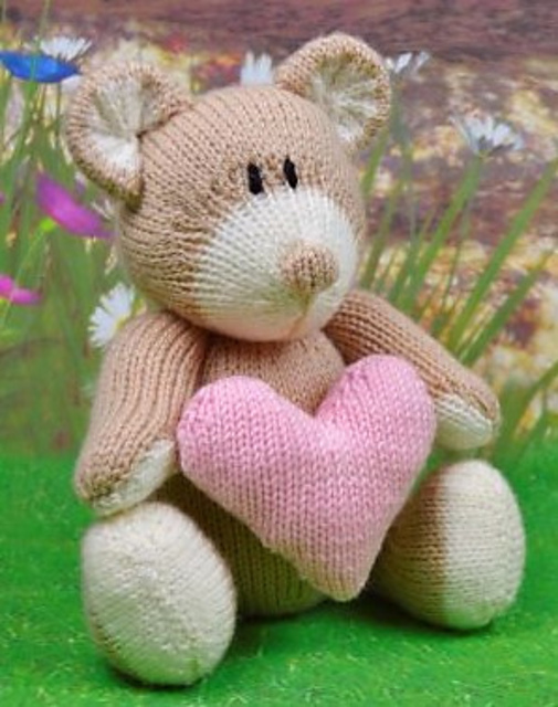 Heartfelt Bear