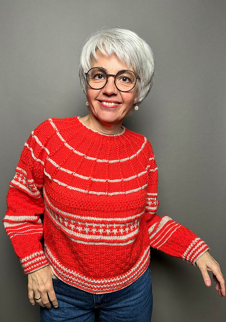 "Folklore"-Sweater Woman