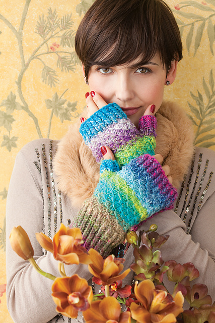 Scale-Pattern Mitts