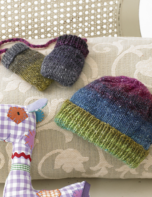 Design 06 Child's Hat and Mittens