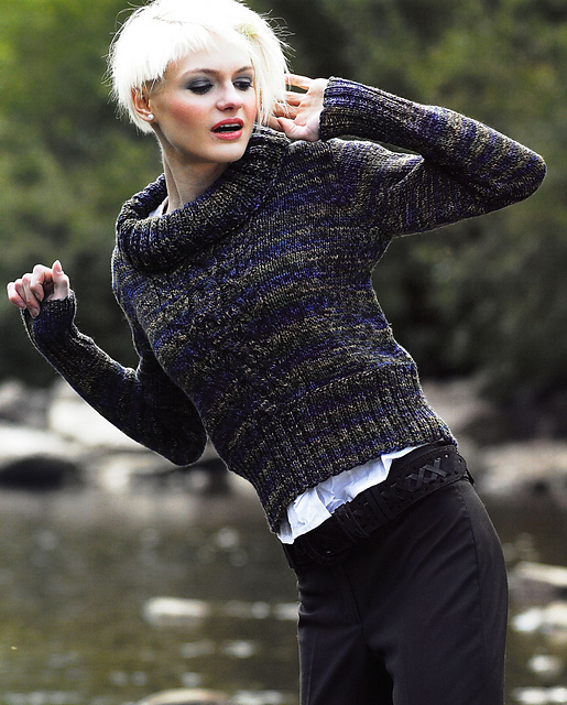 Design 07 Sweater
