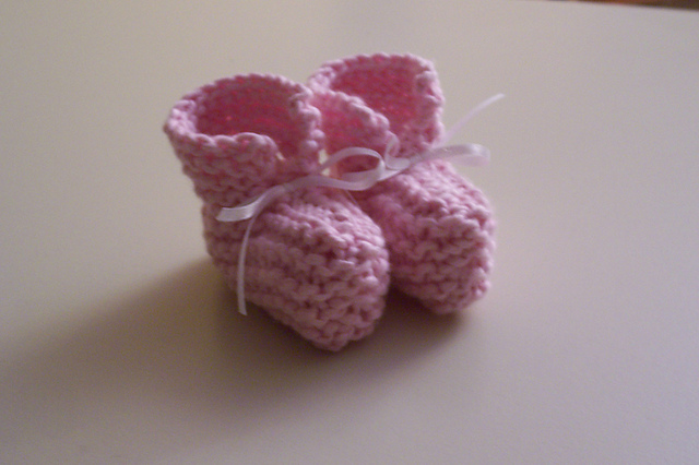 Easy and Quick Knit Preemie Baby Booties