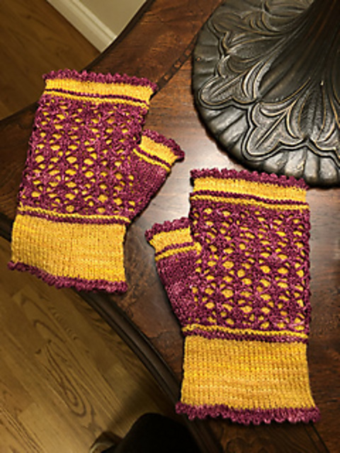 A Tangled Web Fingerless Mitts
