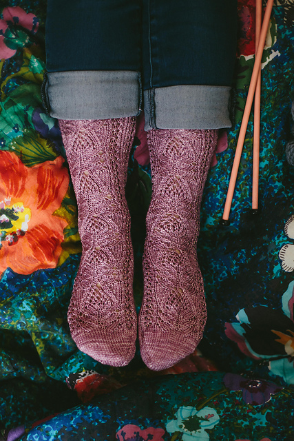 No Mind To Worry Socks