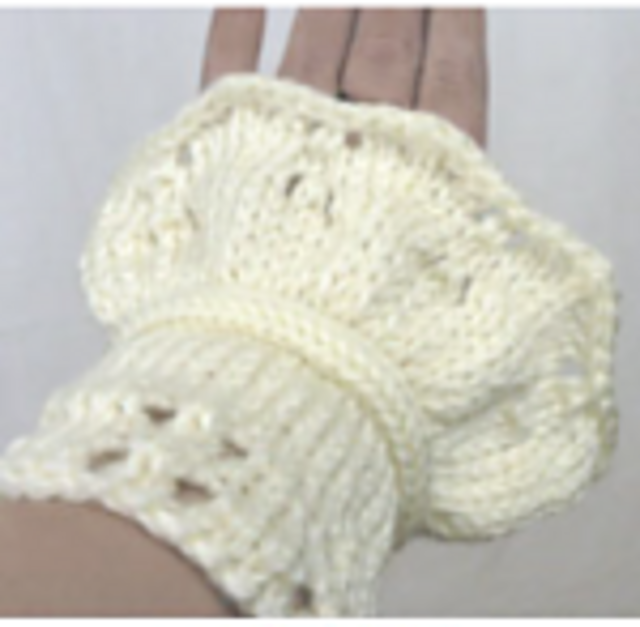 Gathered Lacy Cuffs