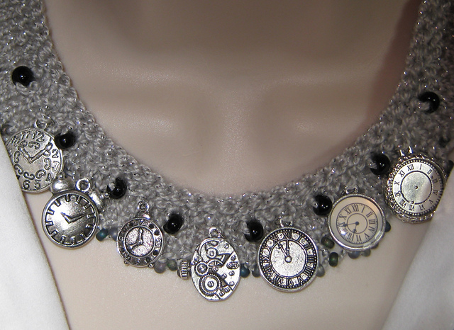 Time to Knit Necklace