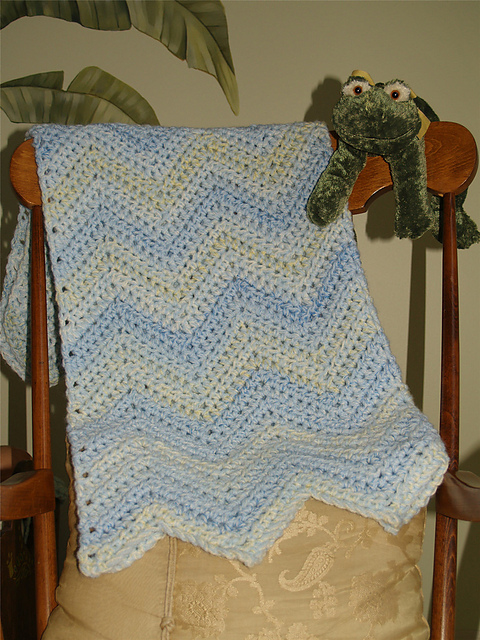 Chevron Baby Blanket (Crochet)