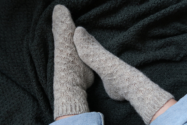 Floating Pappus Socks
