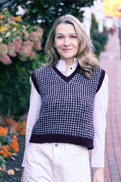 Ravelry: Kaffi Vest pattern by Jennifer Dassau