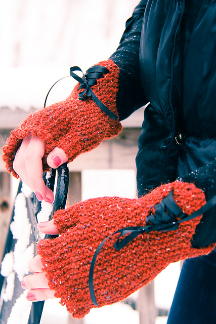 Pomona Mitts