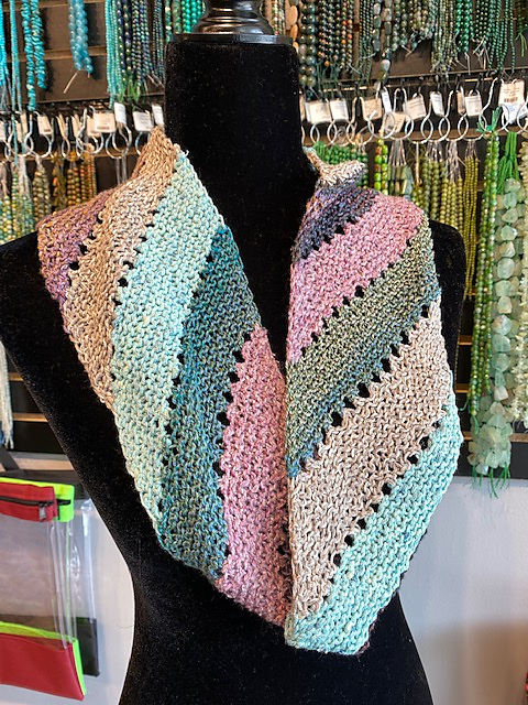 Diagonal Spring Cowl Berroco Yarn Tasting