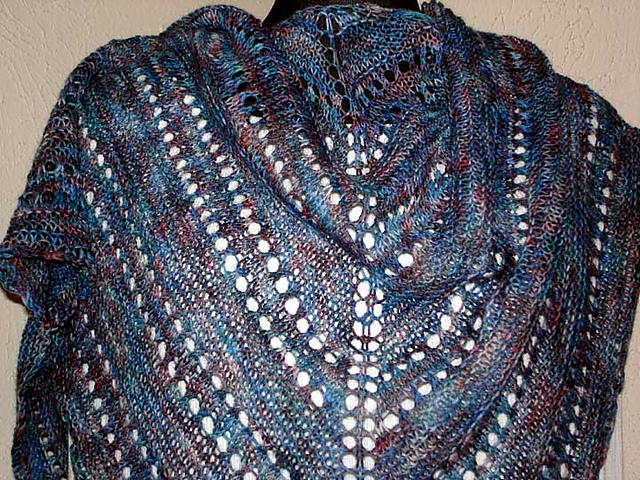 KISS Triangle Shawlette
