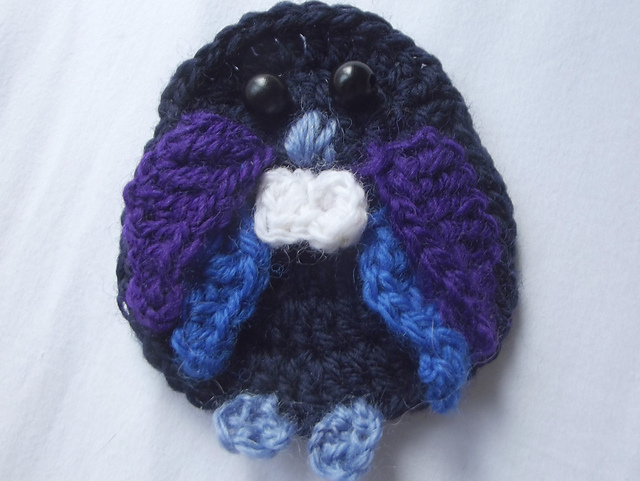 Little crochet tui bird